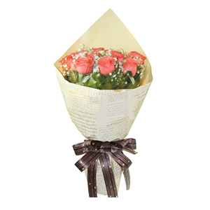鲜花/青春往事:11朵粉玫瑰。
包 装:里层英文纸内衬定型，外层香