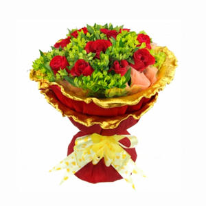 鲜花/一见钟情:11枝精品红玫瑰
包 装:橘黄色棉纸围边，玫红色金